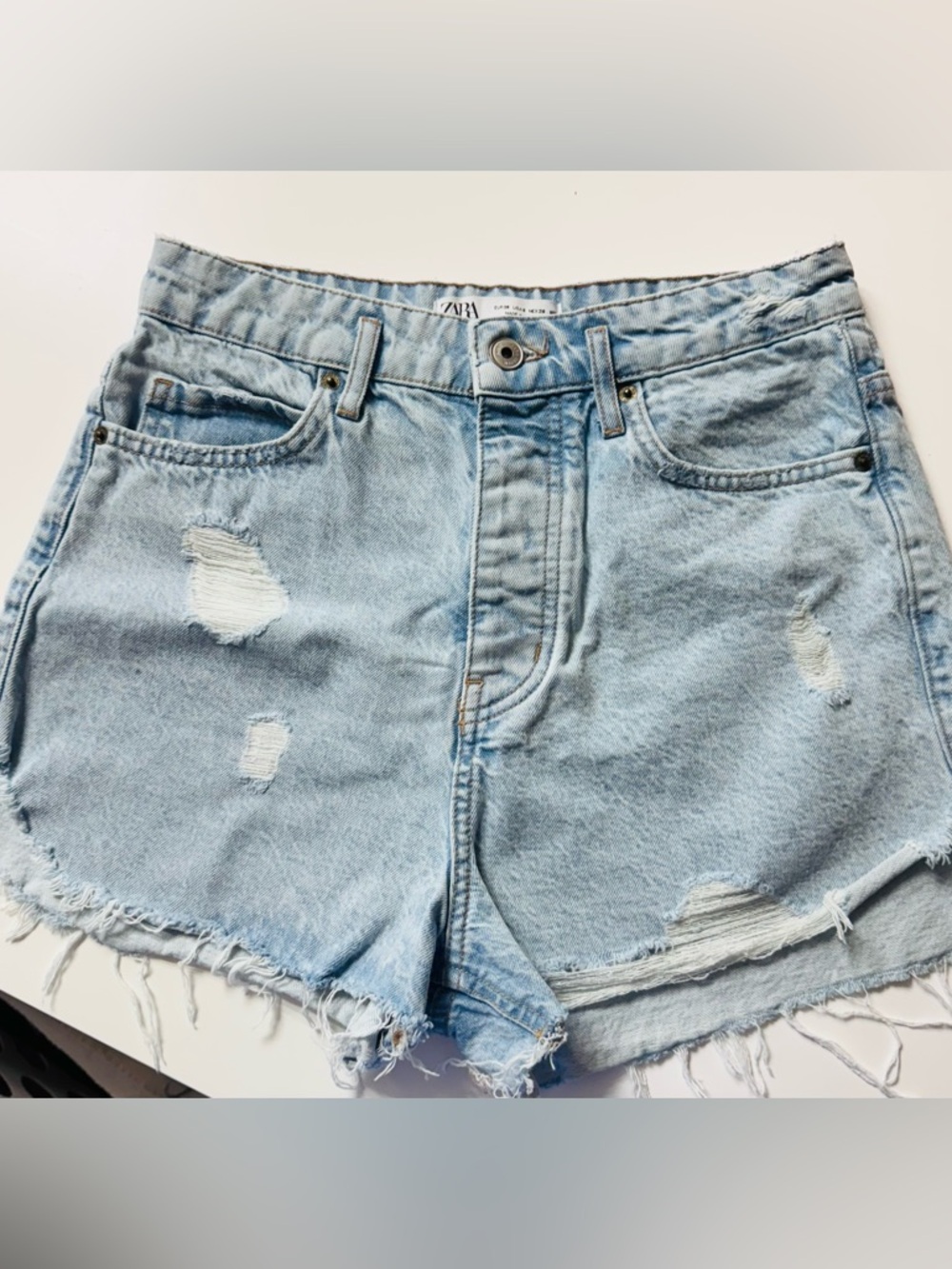 Zara Light Wash Distressed Denim Jean Shorts